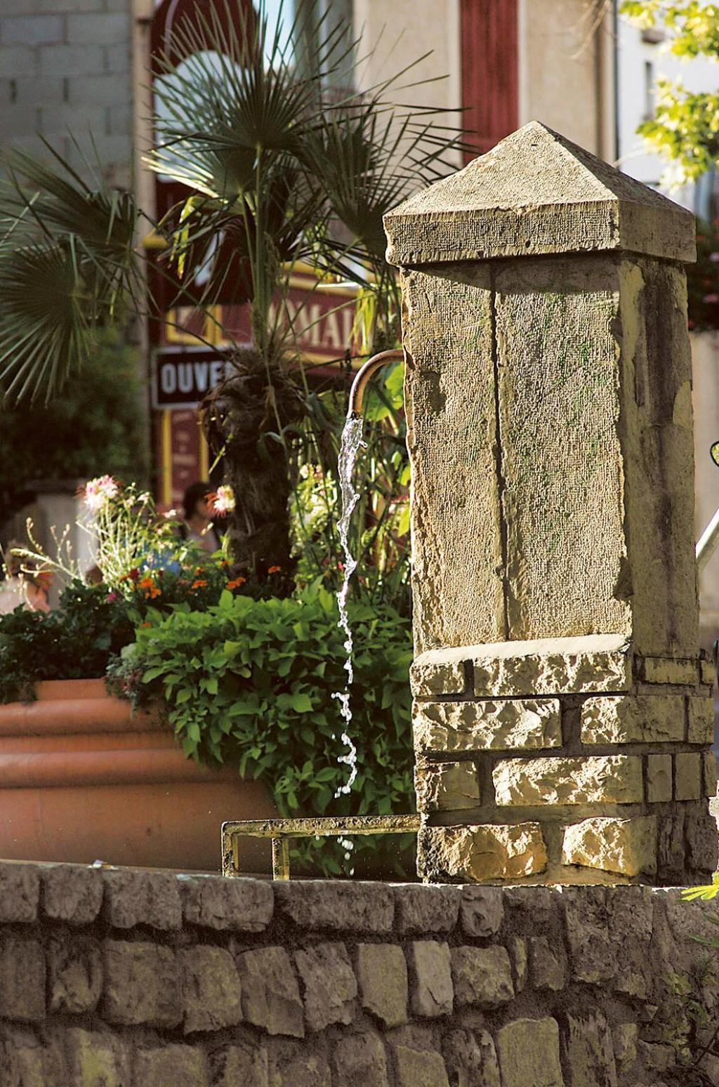 Hotel Spa Les Alpes Greoux-les-Bains Exterior photo